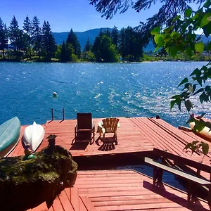 Long Lake Waterfront Bed & Breakfast